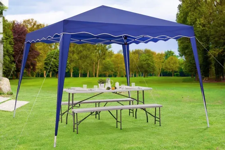 Faltpavillon für 50 Euro im Angebot: Der günstige Pop-up-Pavillon von Juskys ist ideal für Festivals, Gartenparty oder Camping geeignet.