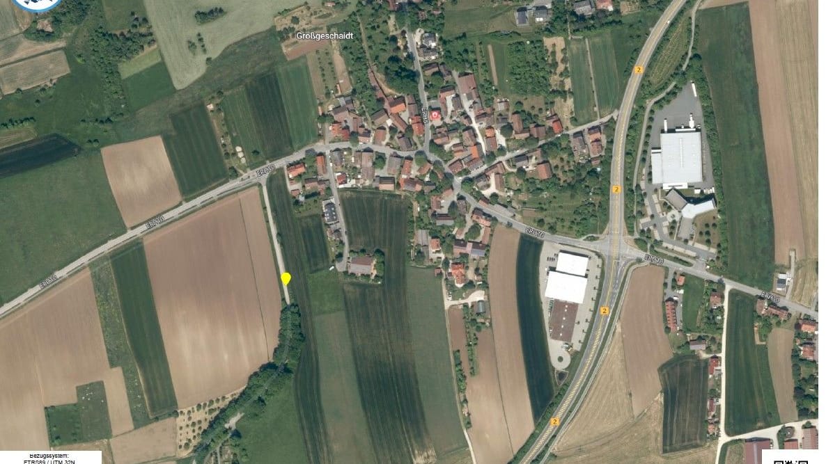 Die gelbe Markierung soll den Standort des gesuchten Zeugen zeigen, der womöglich wertvolle Hinweise zur Tat geben kann.