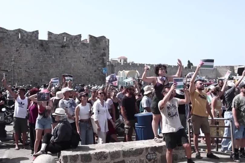 GRIECHENLAND-TOURISTEN/PROTEST