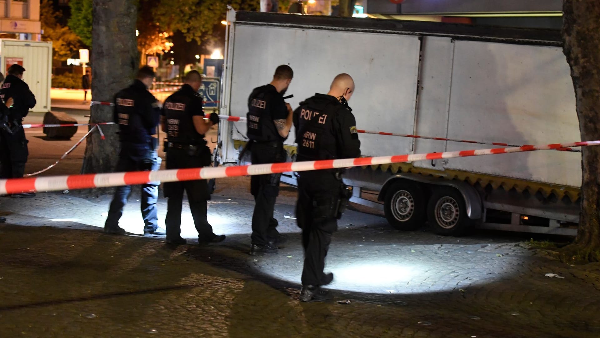 Auseinandersetzung zwischen Clan und Rockern in Duisburg Auseinandersetzung zwischen Clan und Rockern in Duisburg
