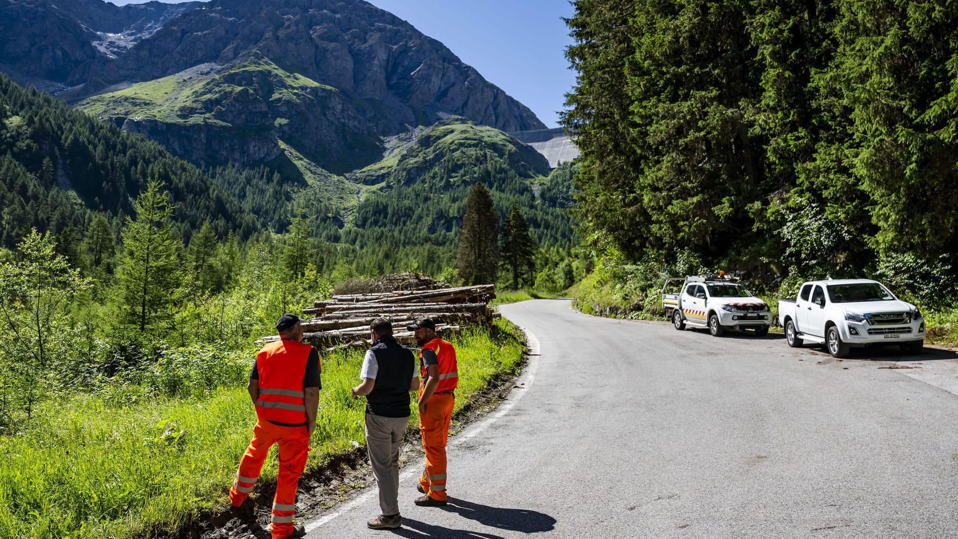 Felssturz nahe Staudamm Grand Dixence im Schweizer Wallis Felssturz nahe Staudamm Grand Dixence im Schweizer Wallis