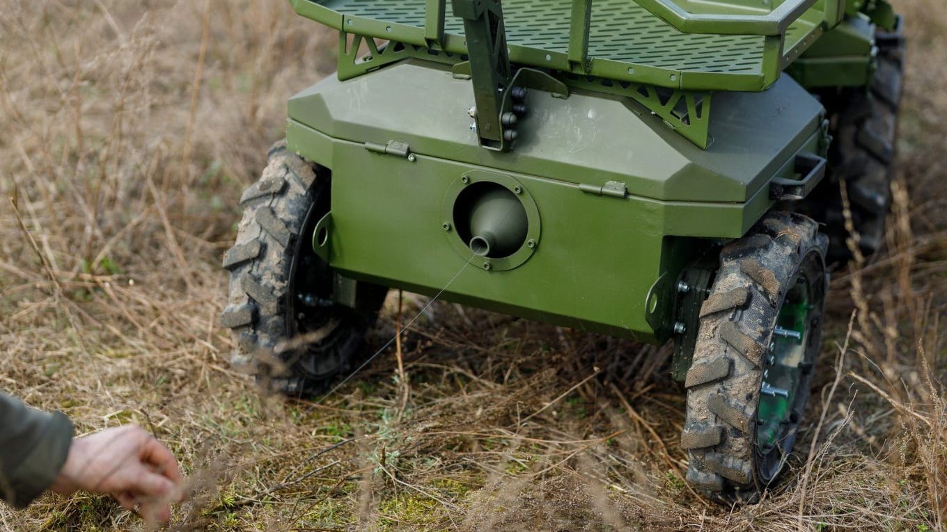 Ein Testgerät im Einsatz in der Ukraine. Ausländische Firmen können ihre neuen Produkte jetzt im Kriegseinsatz testen. (Symbolbild)