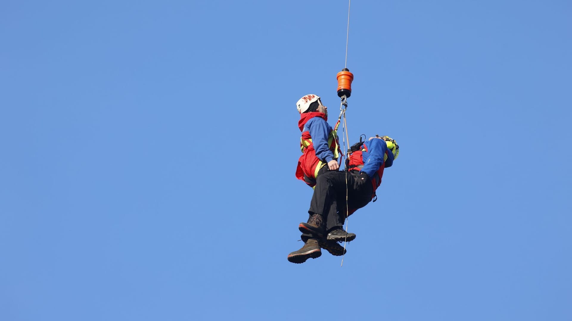 Bergwacht-Übung mit Hubschrauber