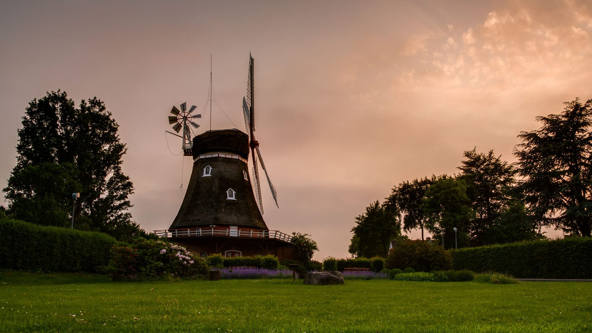 Windmühle in Bad Bederkesa (Archivfoto): Wer Abgeschiedenheit sucht, ist in dem kleinen Ort richtig.