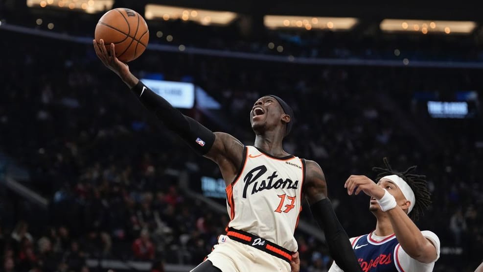 Dennis Schröder im Trikot der Detroit Pistons: Für den Braunschweiger geht es in Sacramento weiter.