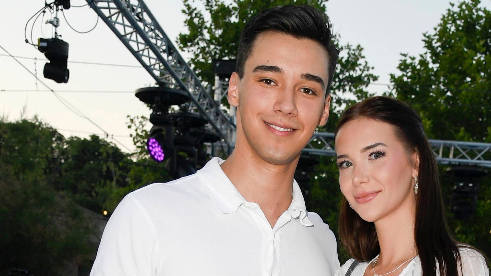 Diego Pooth und seine Freundin Louisa: Sie besuchten gemeinsam eine Show der Berliner Fashion Week.