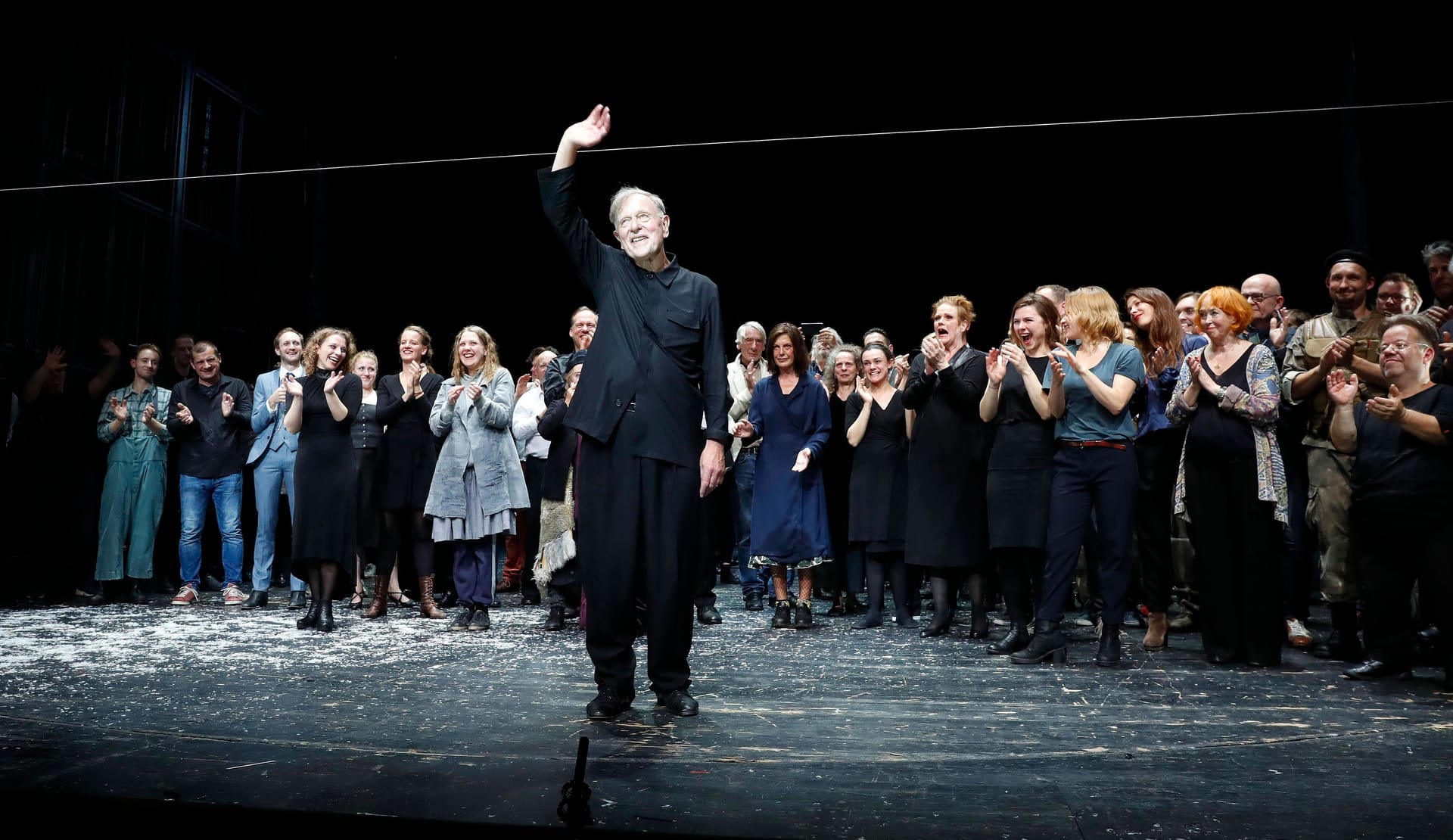 Claus Peymann bei seinem Abschied als Intendant vom Berliner Ensemble.