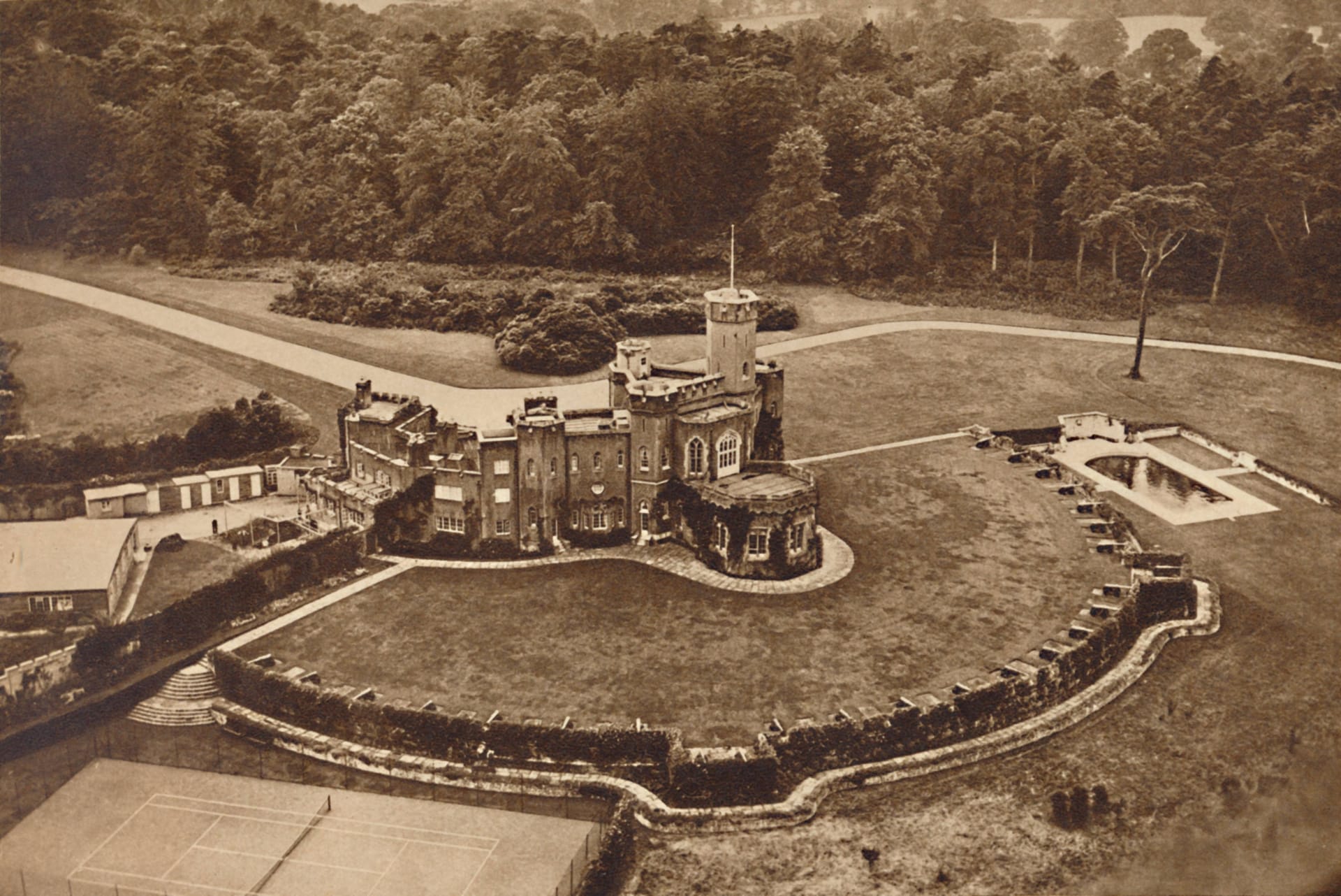Fort Belvedere auf einem Foto, das vermutlich in den Dreißigerjahren entstand.