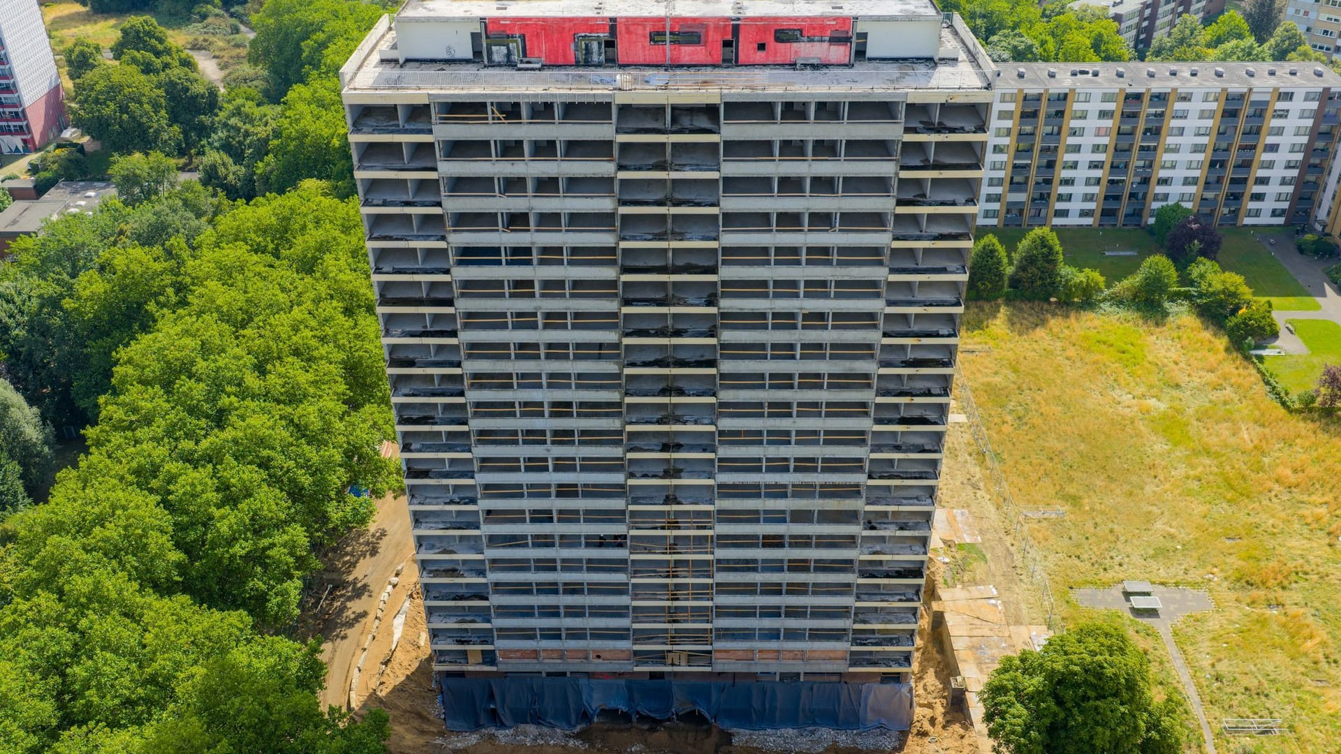Vor der Sprengung eines dritten «Weißen Riesen» in Duisburg