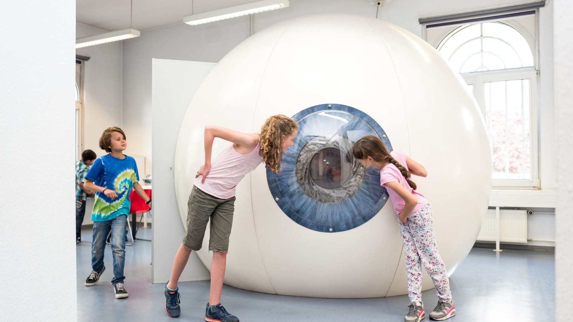 Ein begehbares Auge im Experiminta in Frankfurt (Archivfoto): Das Museum hat noch 18 Monate Zeit, um einen neuen Standort zu finden.