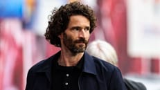 Bahn-Schock für Ex-Nationalspieler: Decke bricht ein