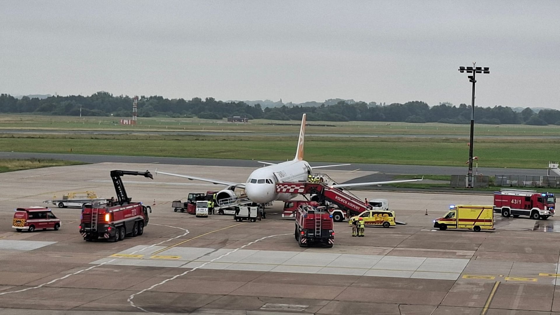 Passagiermaschine kehrt kurz nach Start nach Bremen zurück Passagiermaschine kehrt kurz nach Start nach Bremen zurück