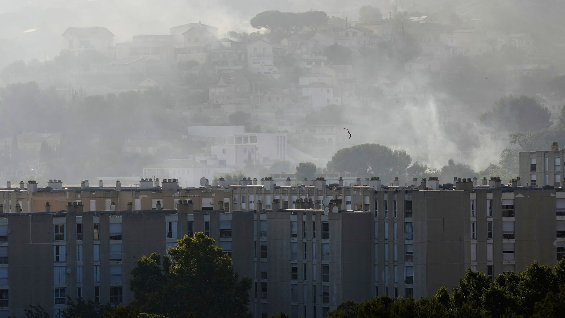Flächenbrand in Frankreich Flächenbrand in Frankreich