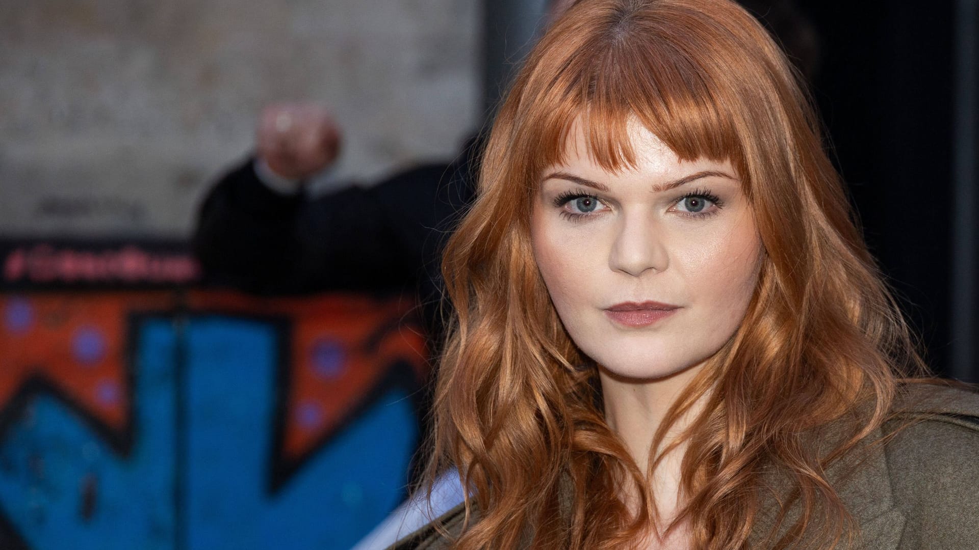 Sophie Passmann: Die Autorin hat sich von ihren roten Haaren verabschiedet.