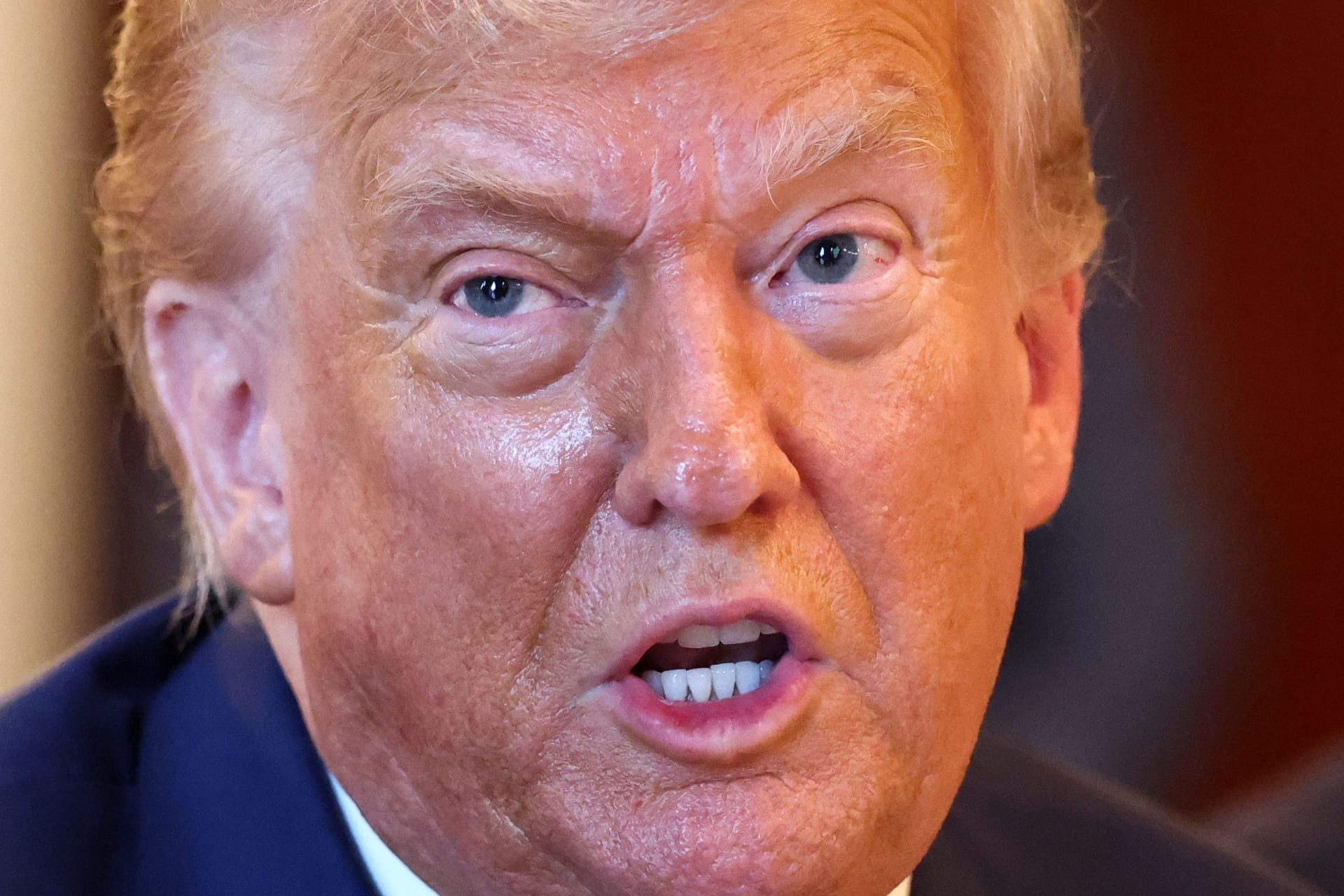 Donald Trump bei einem Essen im Weißen Haus.