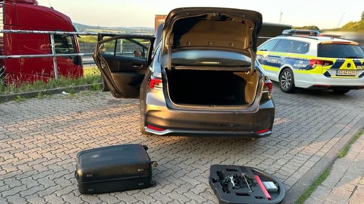 Das kontrollierte Auto: Das Gold lag in einem Kissenbezug unterm Fahrersitz.