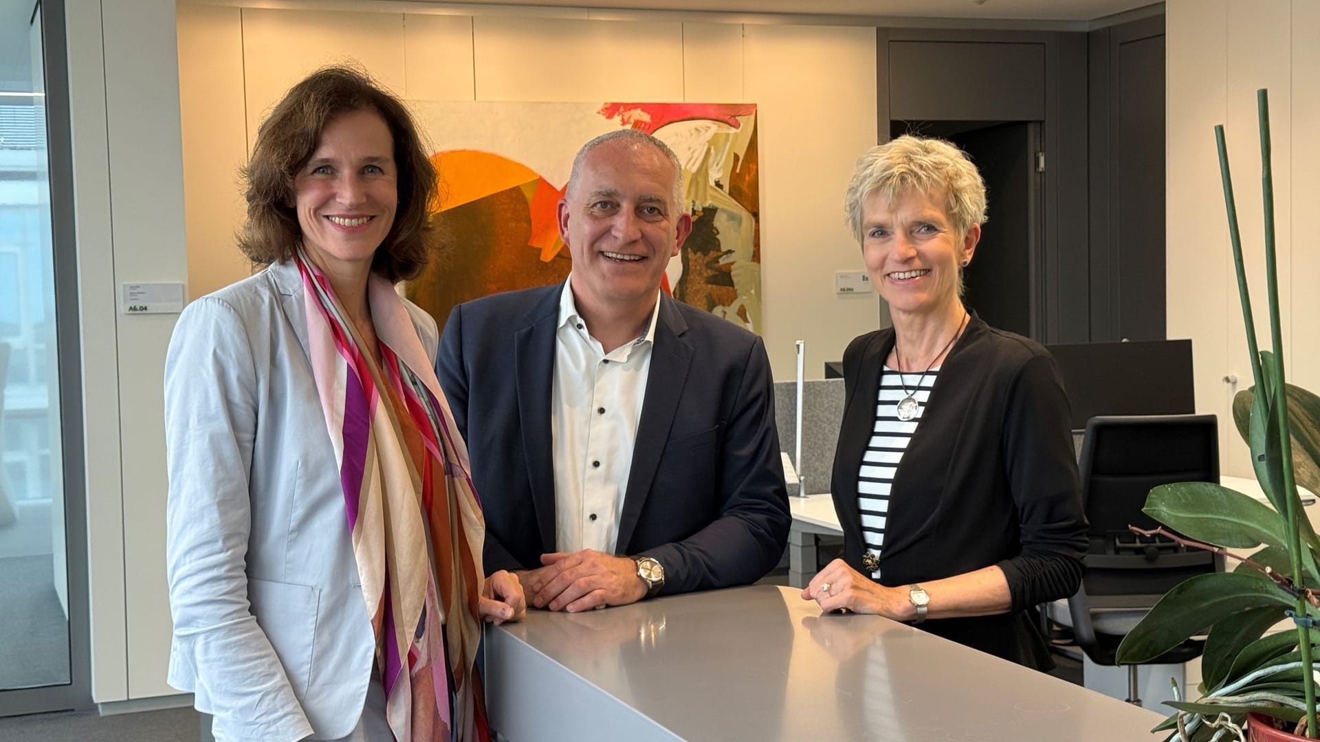 Judith Wiese, Jürgen Kerner und Birgit Steinborn bei Siemens