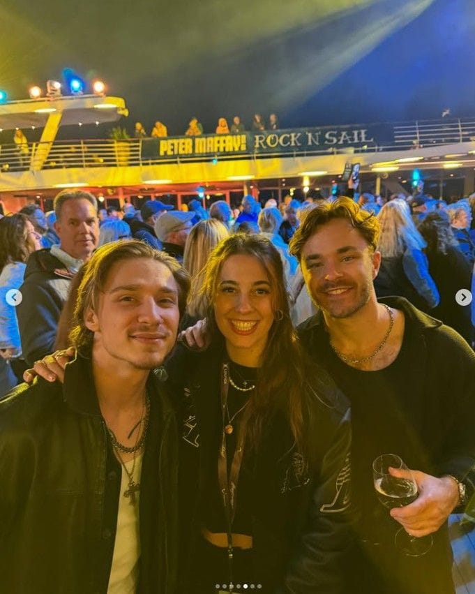 Yaris Makkay und Luca Grace Kampmann mit einem Freund: Die beiden waren wenige Wochen nach ihrem Kennenlernen gemeinsam auf einer Kreuzfahrt.