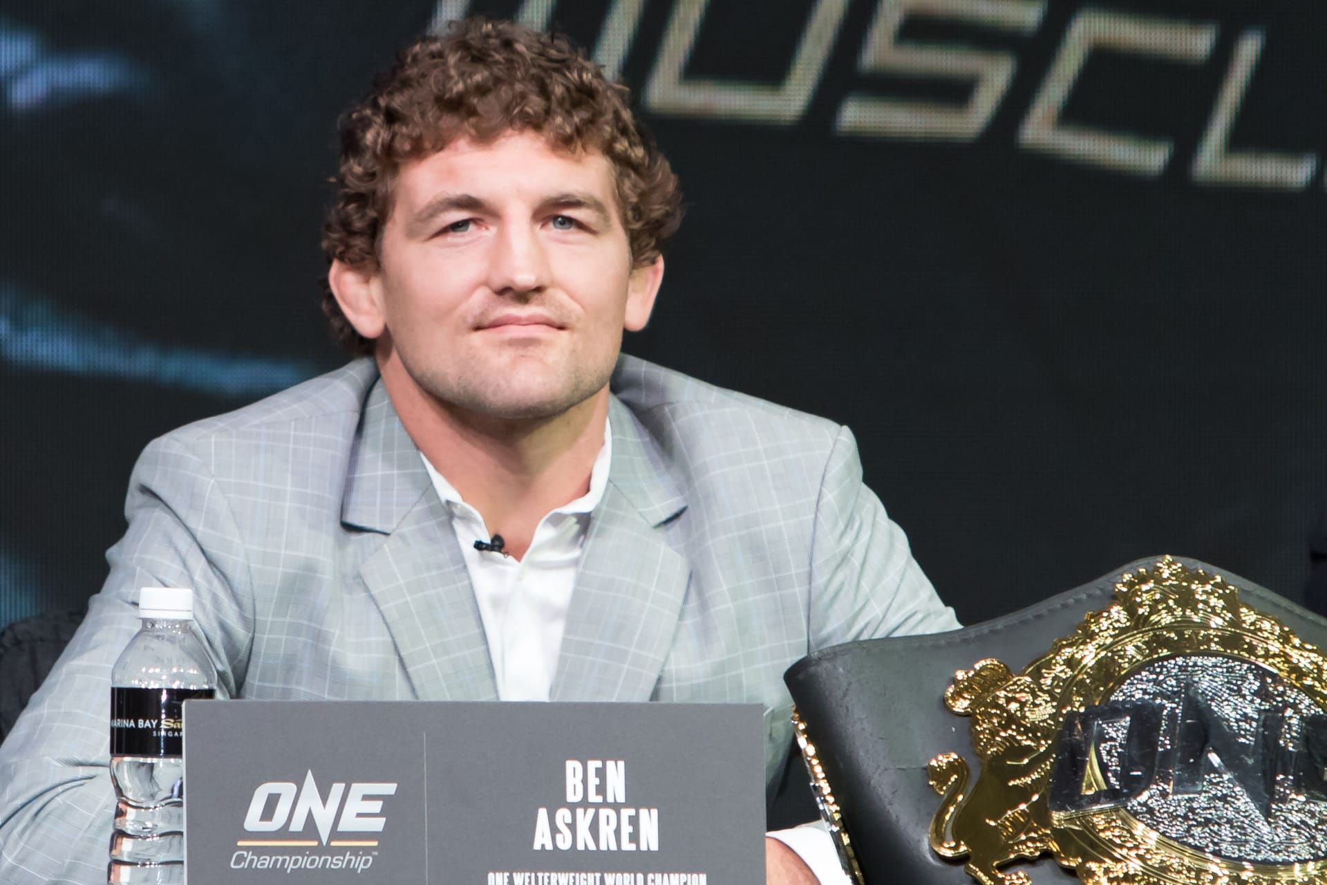 Ben Askren bei einer Pressekonferenz im November 2017: Der Kampfsportler hatte zuletzt mit gesundheitlichen Problemen zu kämpfen.