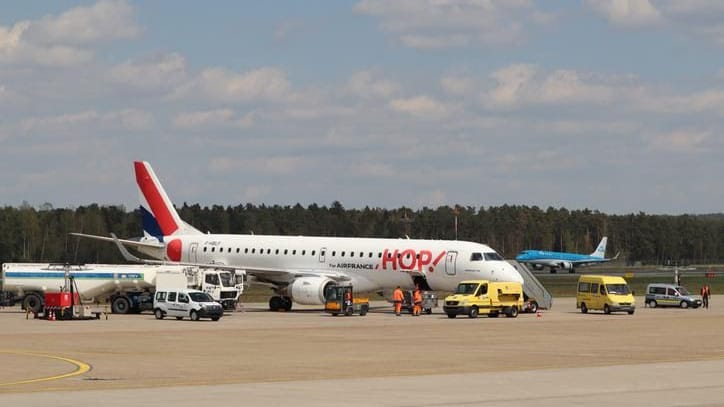 Ein Flugzeug von Air France am Nürnberger Flughafen: Die Franzosen werden in Franken bald öfter zu Gast sein. Ein Flugzeug von Air France am Nürnberger Flughafen: Die Franzosen werden in Franken bald öfter zu Gast sein.