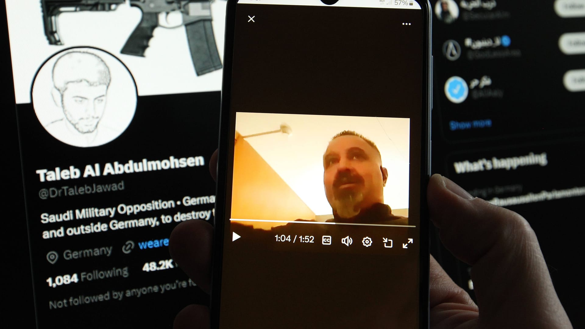 Der X-Account von Taleb A., dem Attentäter vom Weihnachtsmarkt in Magdeburg (Archivbild): Der Mann soll mehrfach Opfer des Anschlags kontaktiert haben. Der X-Account von Taleb A., dem Attentäter vom Weihnachtsmarkt in Magdeburg (Archivbild): Der Mann soll mehrfach Opfer des Anschlags kontaktiert haben.