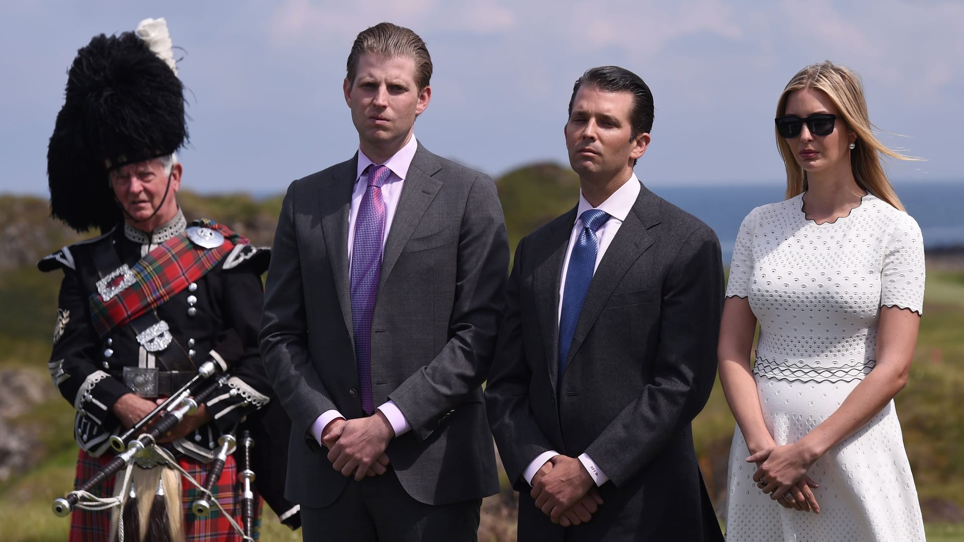 Familiengeschäfte auf schottischem Boden: Eric, Donald Jr. und Ivanka Trump in Turnberry im Jahr 2016.