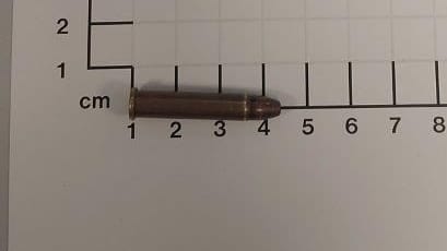 Scharfe Patrone im Handgepäck. Ein 60-Jähriger gab an, die Munition von einem befreundeten Sportschützen erhalten zu haben.