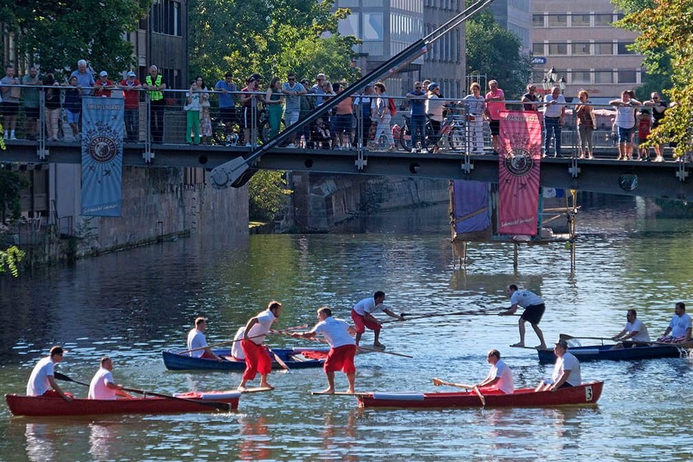 Fischerstechen auf der Pegnitz (Archivbild): Die Veranstaltung gilt als eins der Highlights beim Altstadtfest.