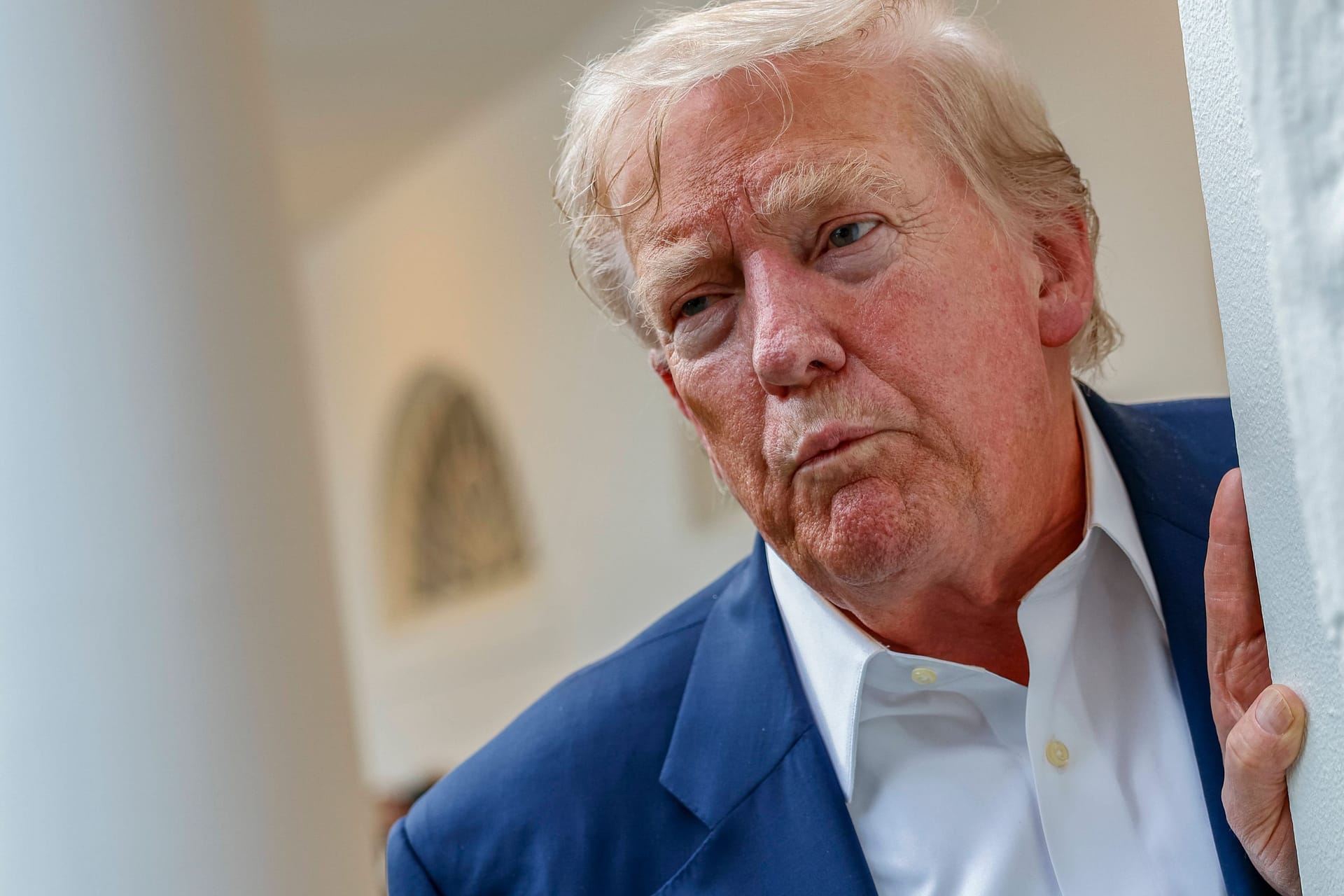 Trump im neu gestalteten Rosengarten des Weißen Hauses.