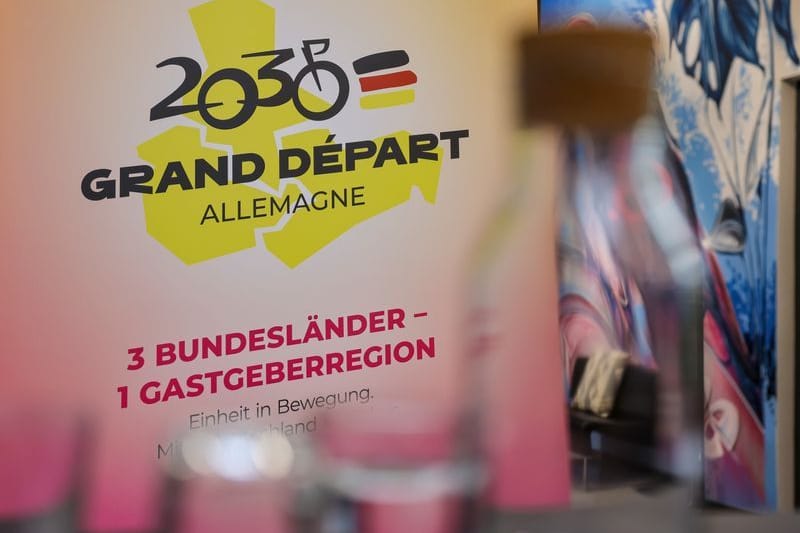 Das Logo für die Bewerbung zum geplanten Start der Tour de France 2030.
