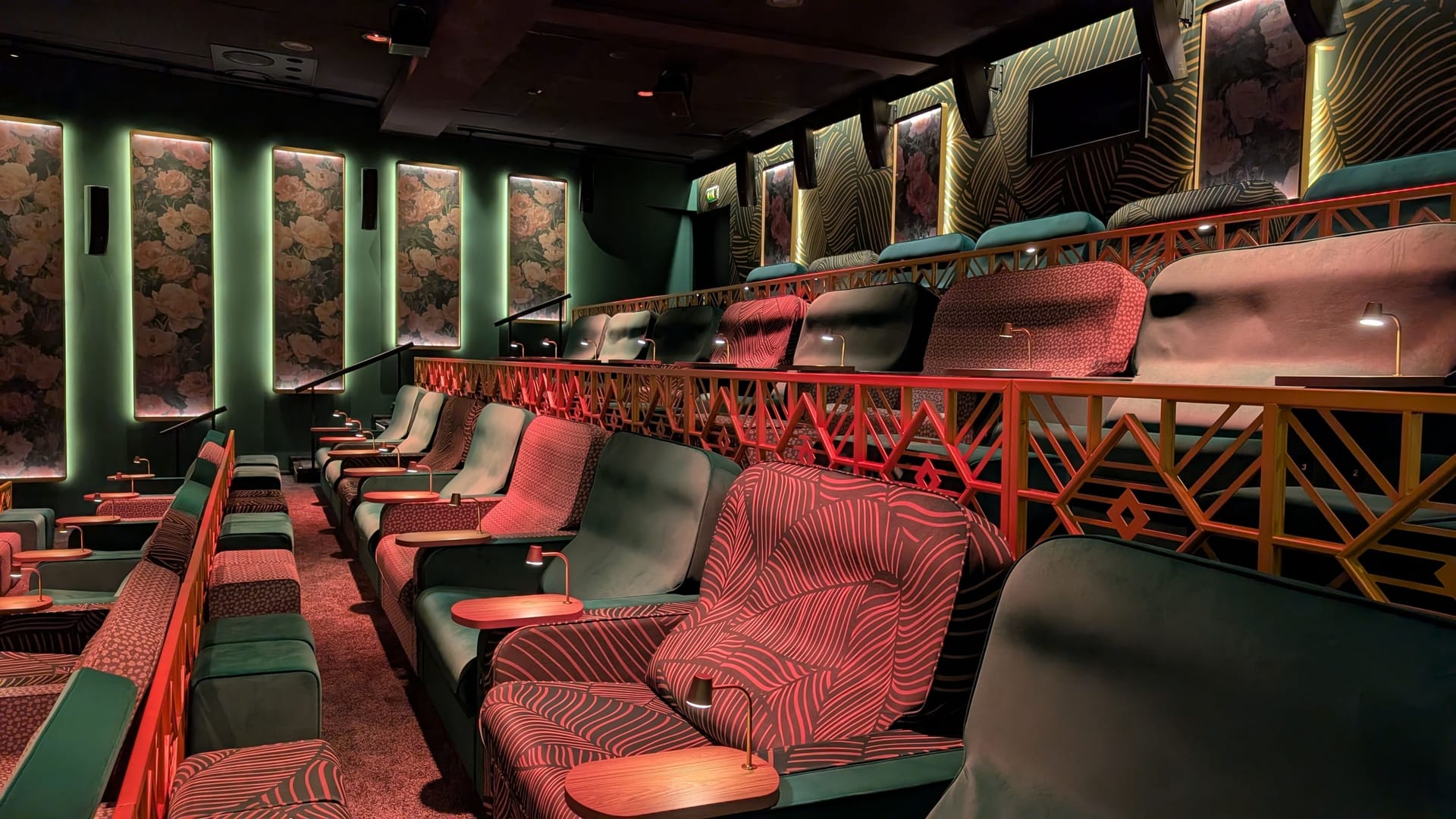 Eine der fünf Säle im Admiral: Das Kino ist im vergangenen Jahr kompllet umgebaut worden.