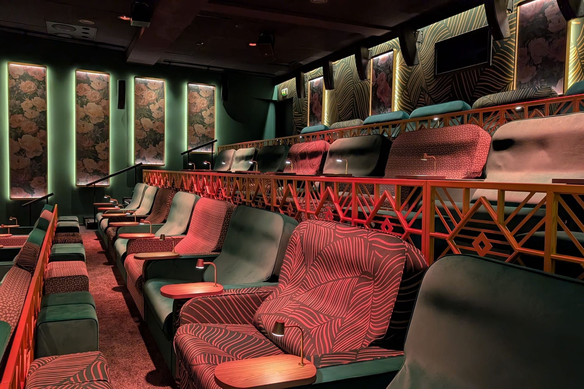 Eine der fünf Säle im Admiral: Das Kino ist im vergangenen Jahr kompllet umgebaut worden.