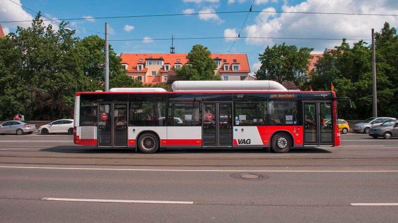 Ein Linienbus der VAG in Nürnberg (Archivbild):