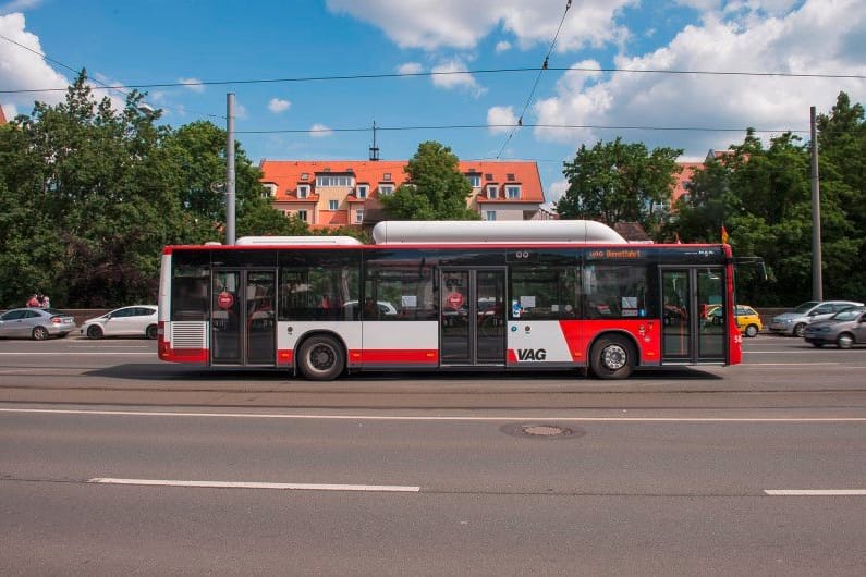 Ein Linienbus der VAG in Nürnberg (Archivbild):