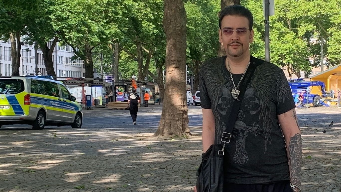 Markus: Der XY-Jährige bietet alternative Stadtführungen rund um den Neumarkt an.