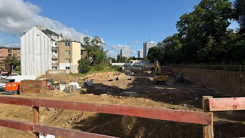 Noch eine Baustelle: Am "Rütscherhof" soll ein neues Wohnquartier entstehen. Noch eine Baustelle: Am "Rütscherhof" soll ein neues Wohnquartier entstehen.