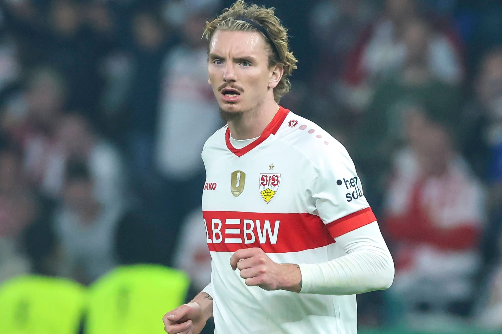 Auch in der kommenden Saison im Trikot des VfB Stuttgart? Nick Woltemade will dem Vernehmen nach zum FC Bayern München wechseln.