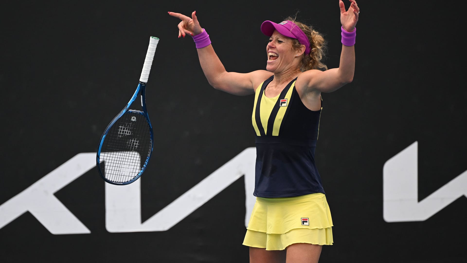 Wimbledon: Laura Siegemund lässt nach dem größten Einzel-Triumph ihrer Laufbahn den Schläger fallen.