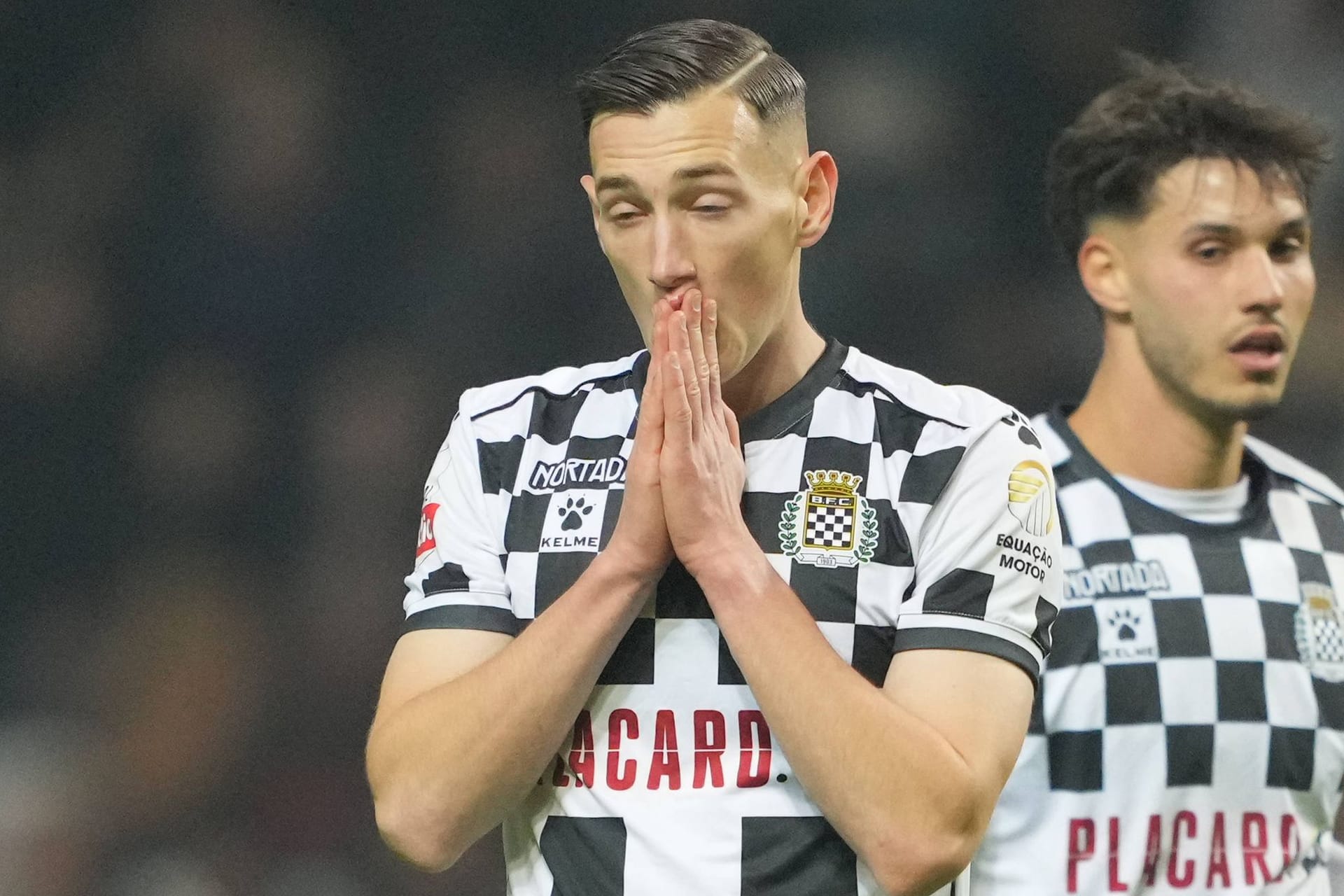 Boavista-Angreifer Róbert Boženík: Dem Klub droht ein hartes Schicksal.