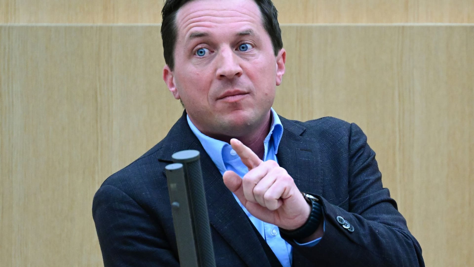 Sascha Binder Sascha Binder
