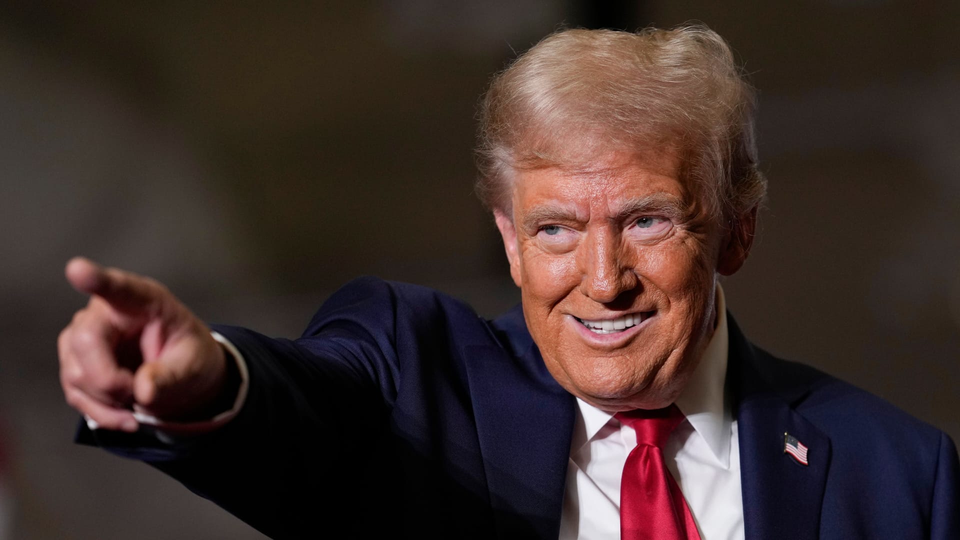 Donald Trump (Archivbild): Die Zolldrohungen des US-Präsidenten betreffen vor allem Deutschlands Wirtschaft.