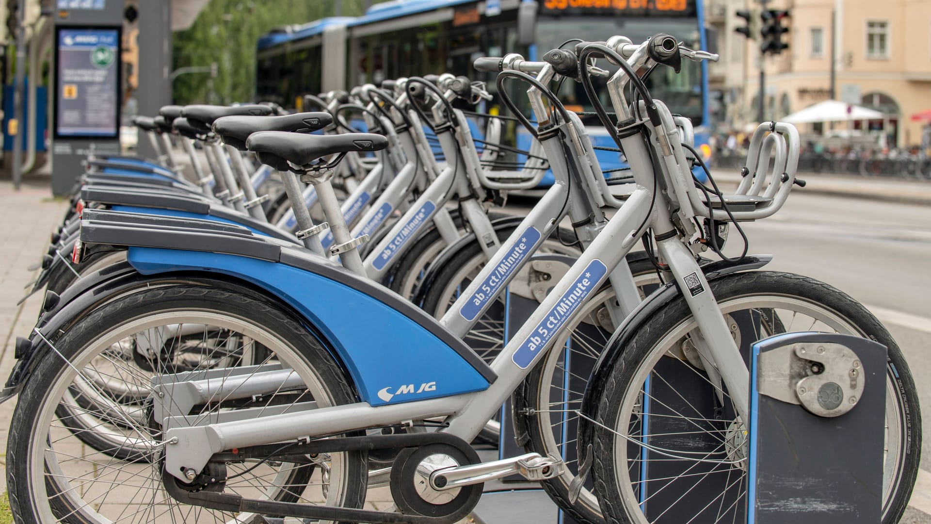 Leihstation für Fahrräder MVG in München (Archivbild):