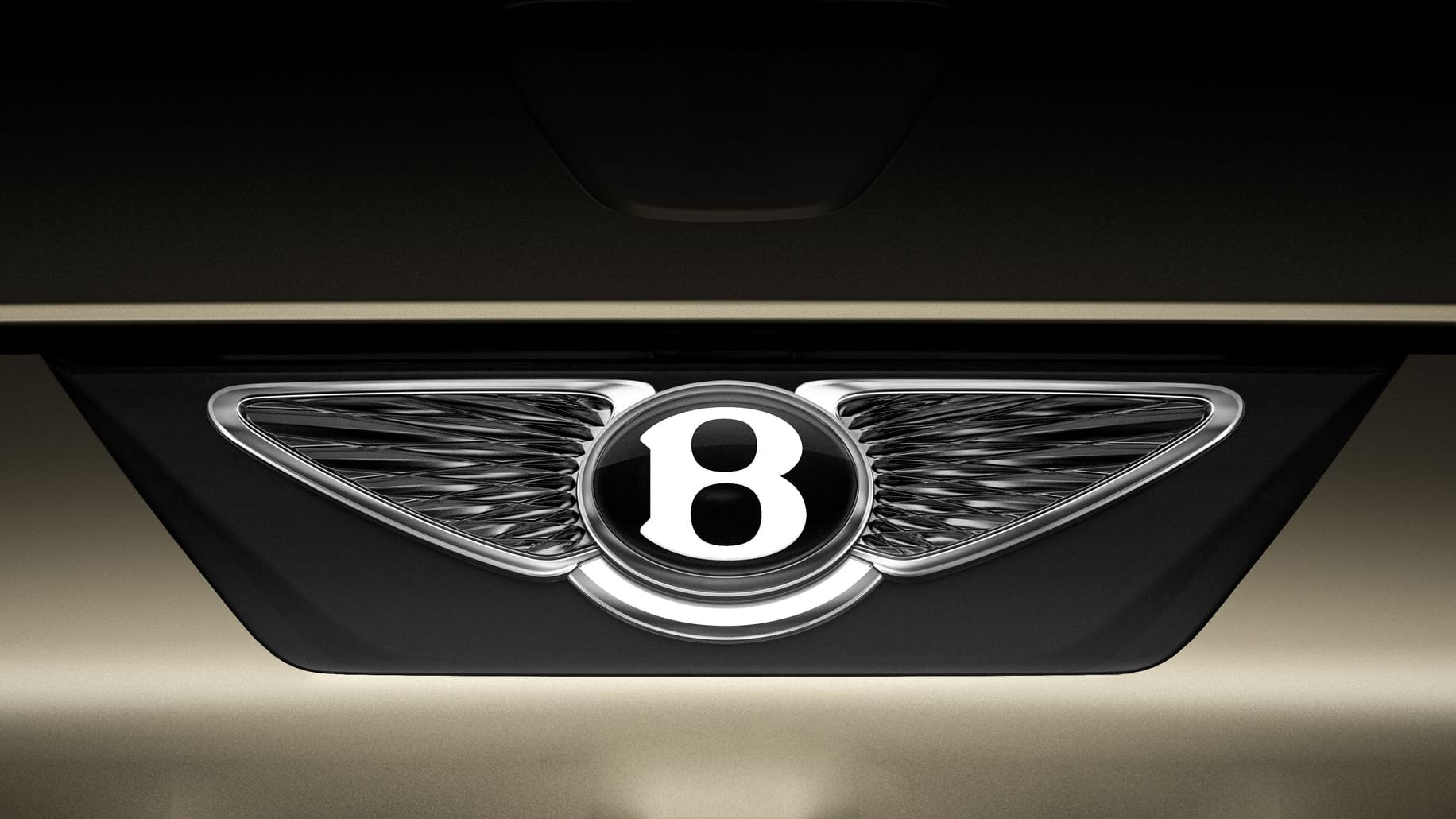Klassik trifft Zukunft: Das neue „Winged B“ bleibt dem Original verpflichtet – in klarerer, digitaler Form.