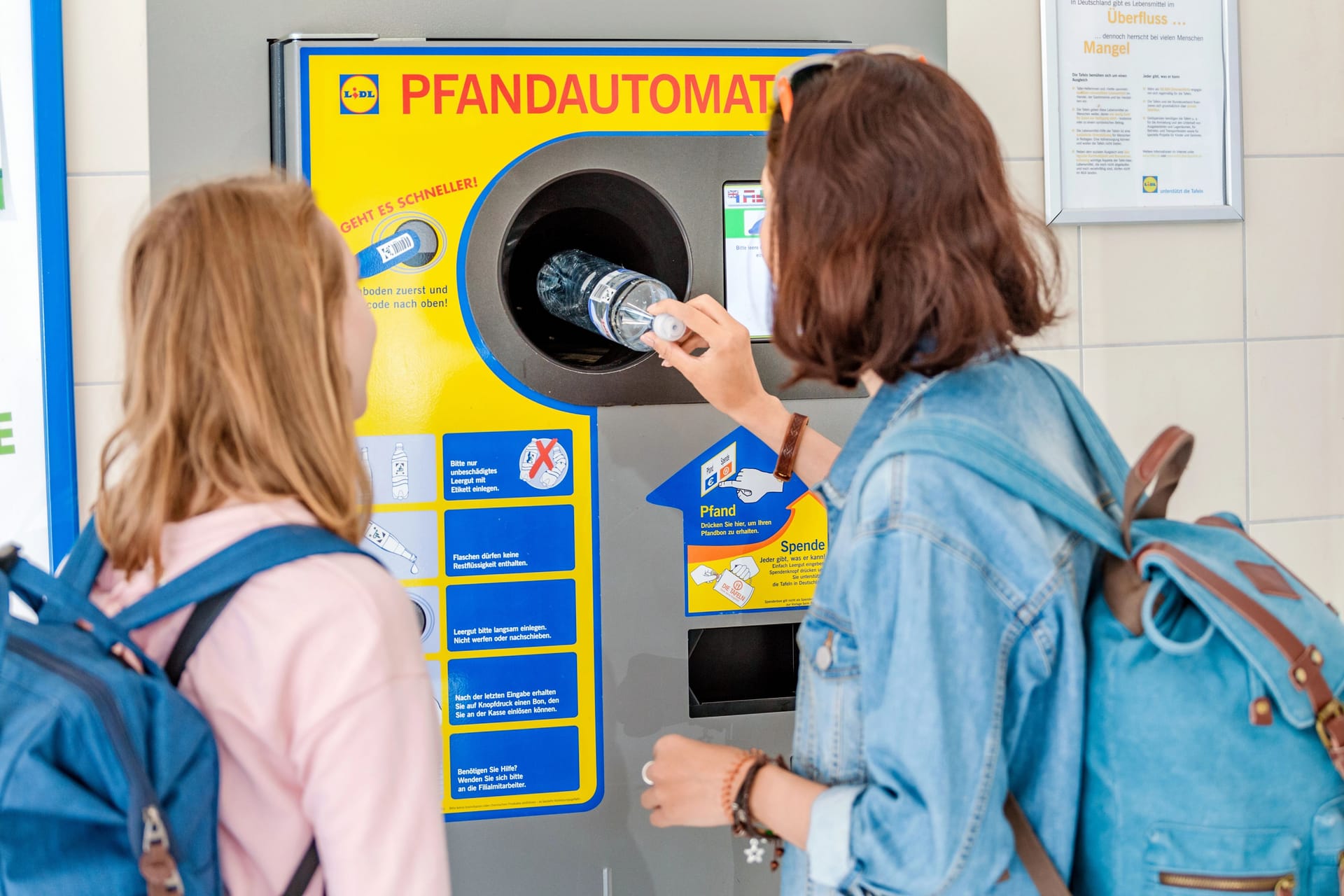 Pfandautomat: Bei Lidl wird es künftig auch einen digitalen Pfandbon geben.