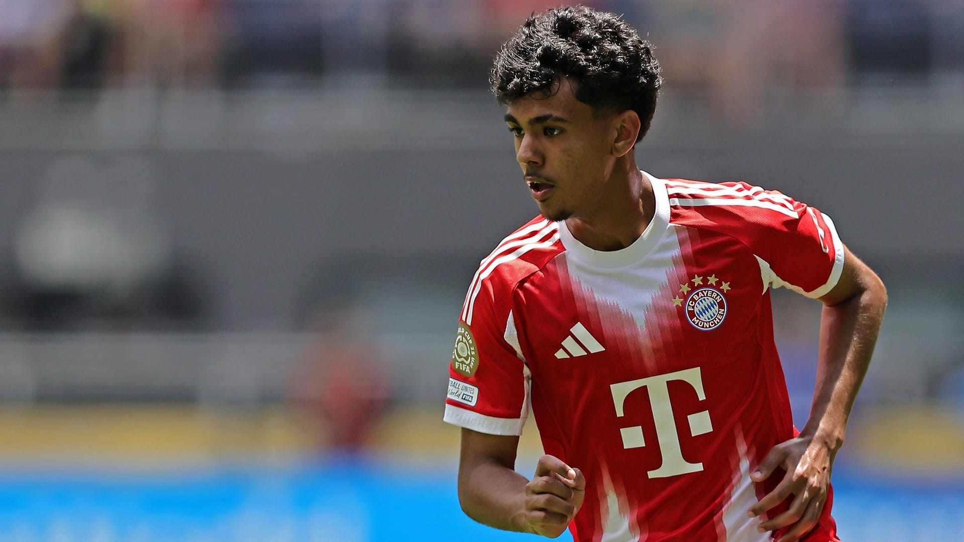 Adam Aznou: Er wechselte 2022 zum FC Bayern.