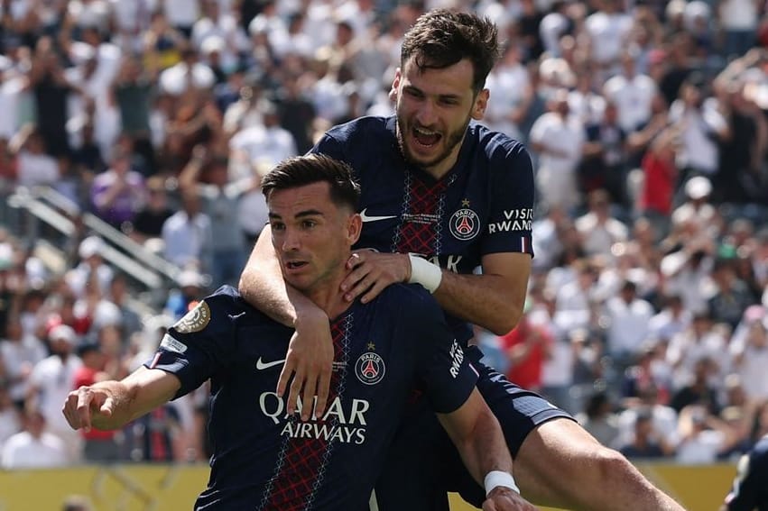 SOCCER-CLUB-PSG-RMA/