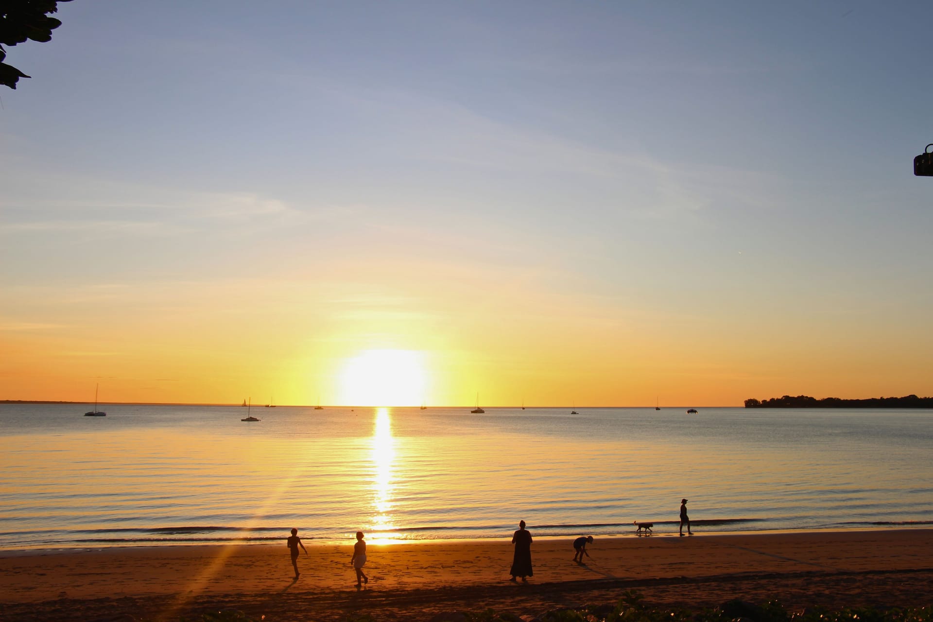 Sonnenuntergang am Segelklub in Darwin.