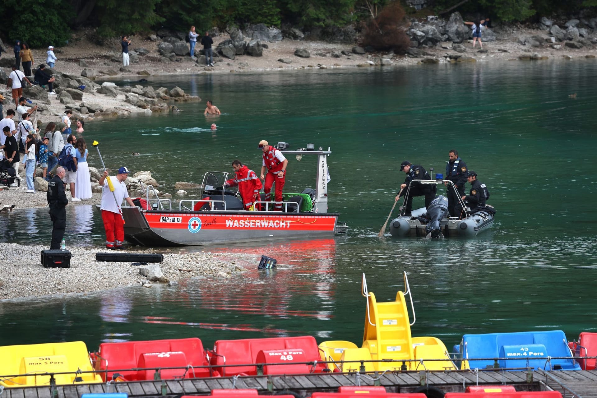 Nach dem Badeunfall auf dem Eibsee mit zwei Vermissten