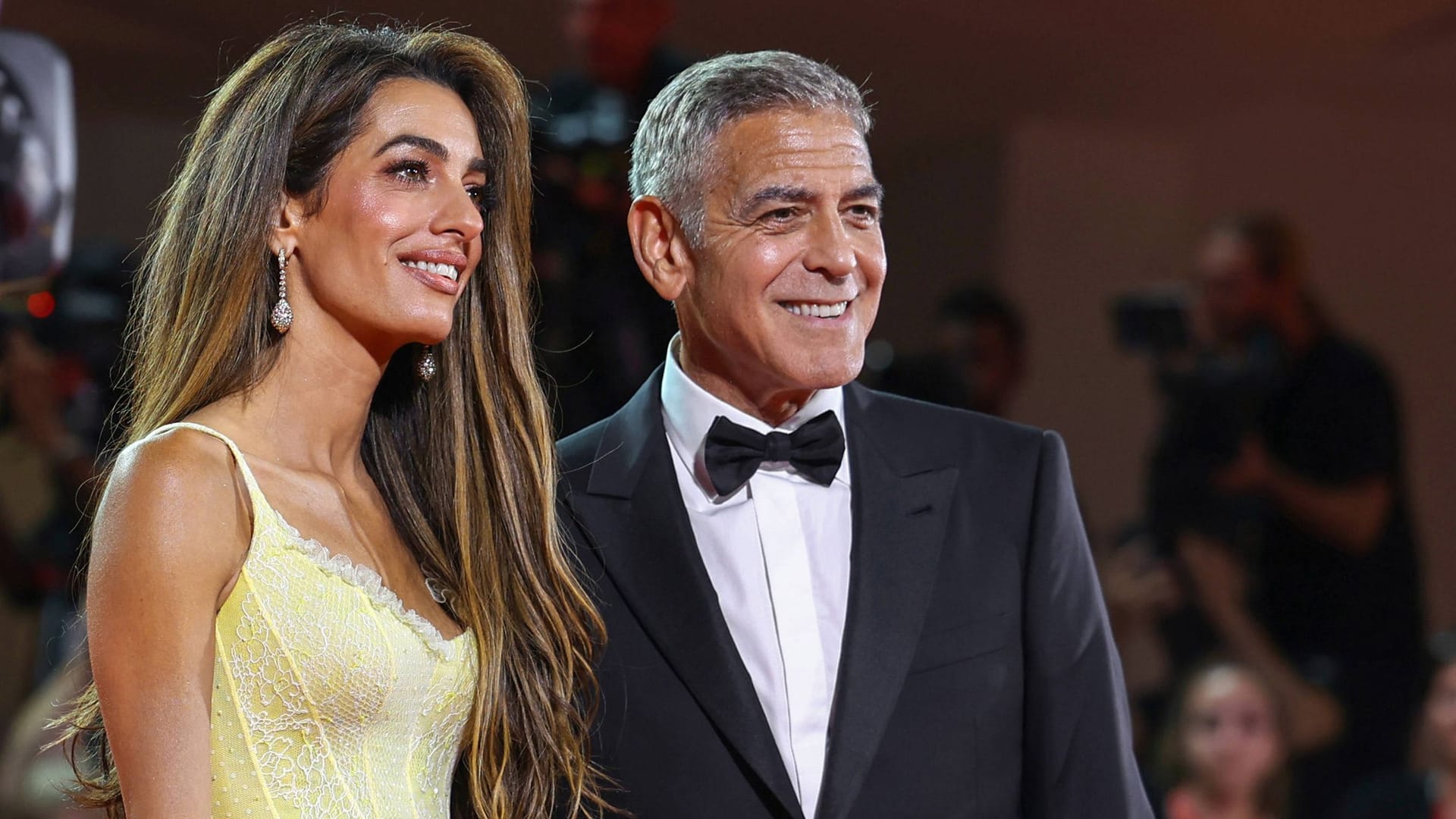 Amal und George Clooney: Die beiden sind Eltern von Zwillingen.