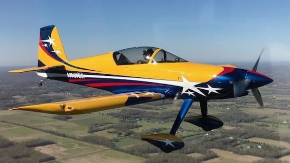 Eine Team Rocket F-4 Raider (Archivfoto): Ein solches Flugzeug verunglückte auf Mallorca.